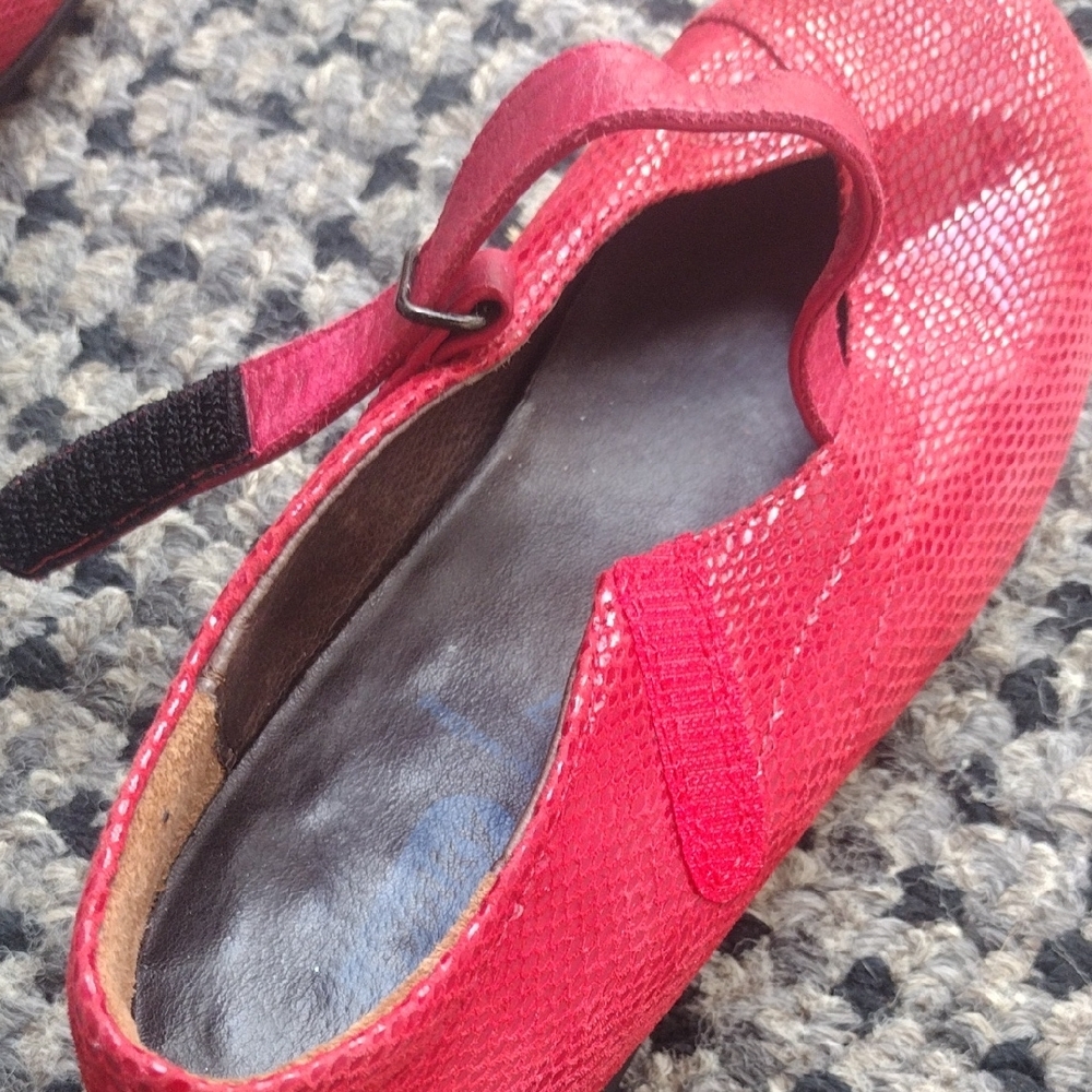 Wolky Red Leather Mary Jane Flats - Picture 9 of 9